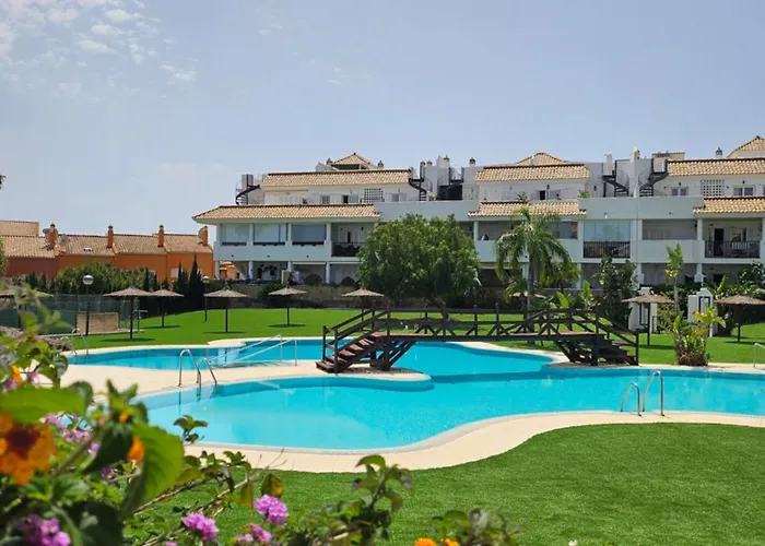 Apartamento En Benalmadena, Con Vista Al Mar