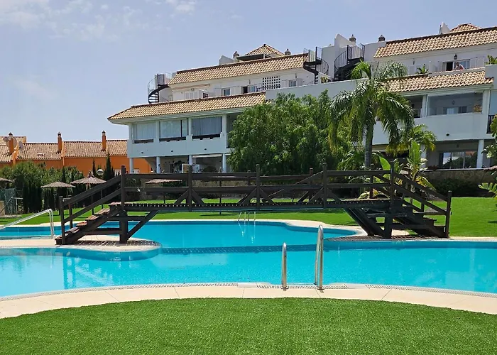 Apartamento En Benalmadena, Con Vista Al Mar